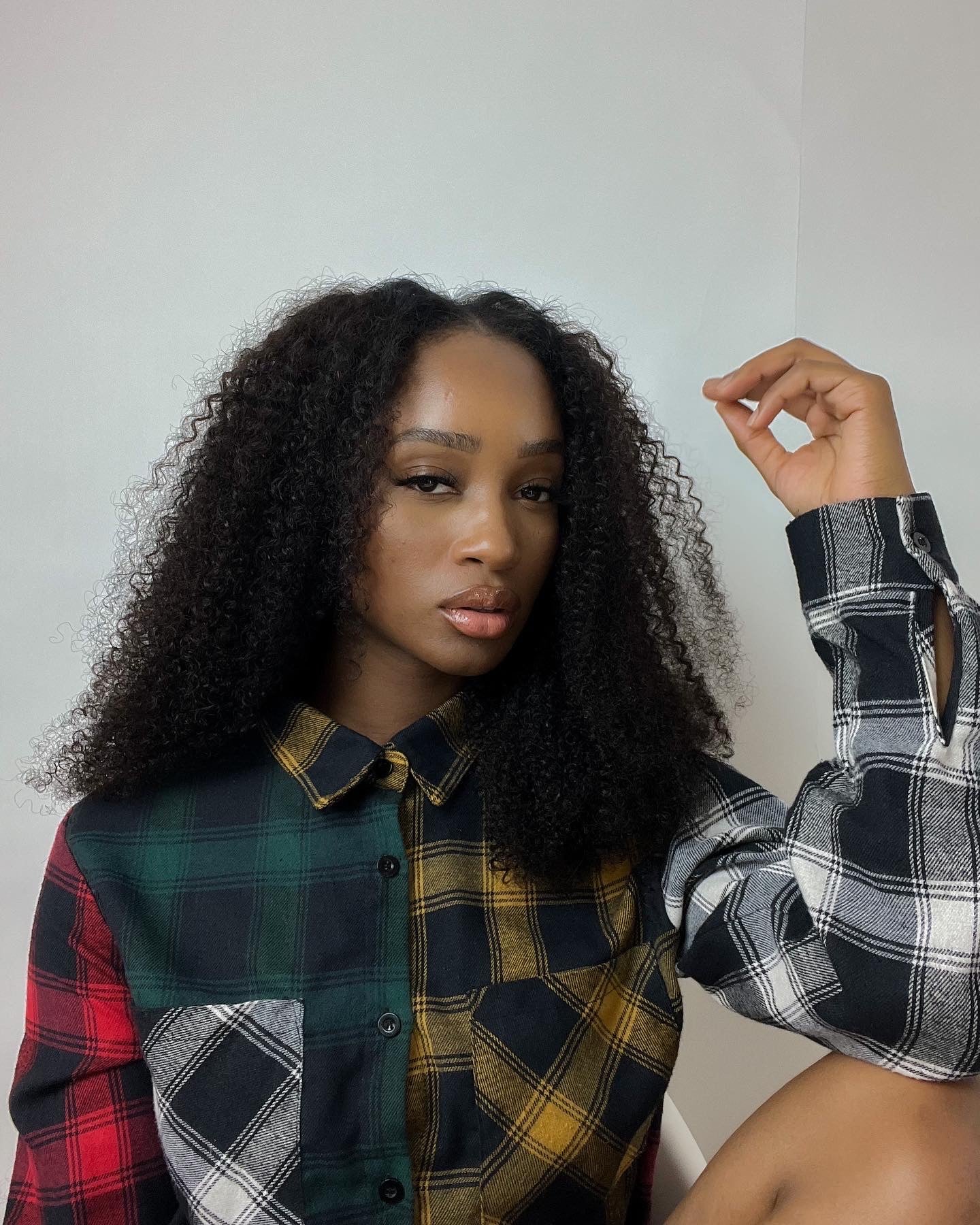 20” Kinky curly V part wig